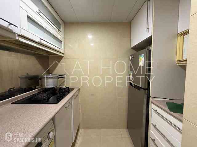 Sheung Wan - Queen's Terrace 05