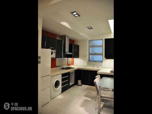 Leighton Hill - Lai Yee Building 01