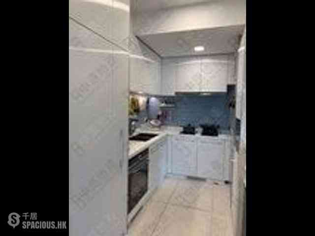 Mid Levels Central - Robinson Heights Block 3 05