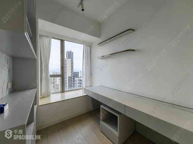 Sai Ying Pun - Island Crest 06