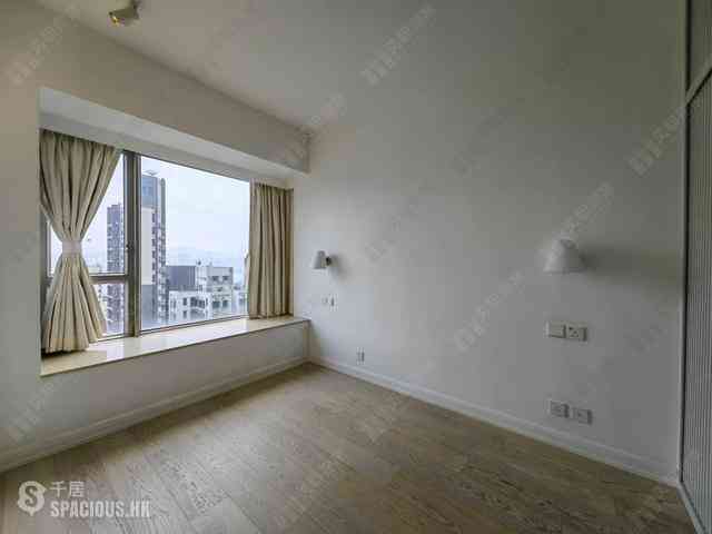 Sai Ying Pun - Island Crest 10
