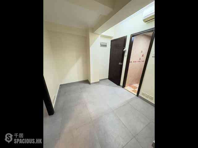 Sham Shui Po - Celebrity Court 02