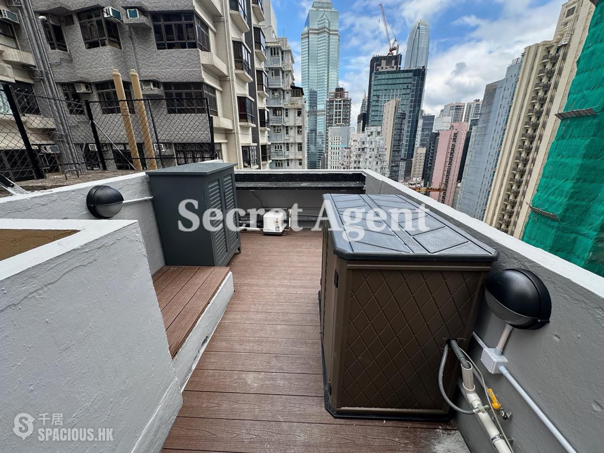 Soho - Kwong Fook Building 01