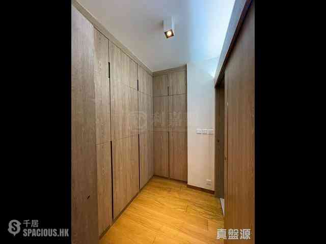 Mid Levels Central - Tregunter Tower 3 07