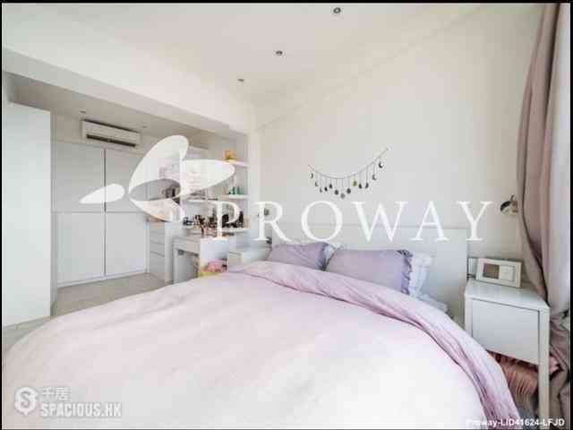 Causeway Bay - Hoi Deen Court 07