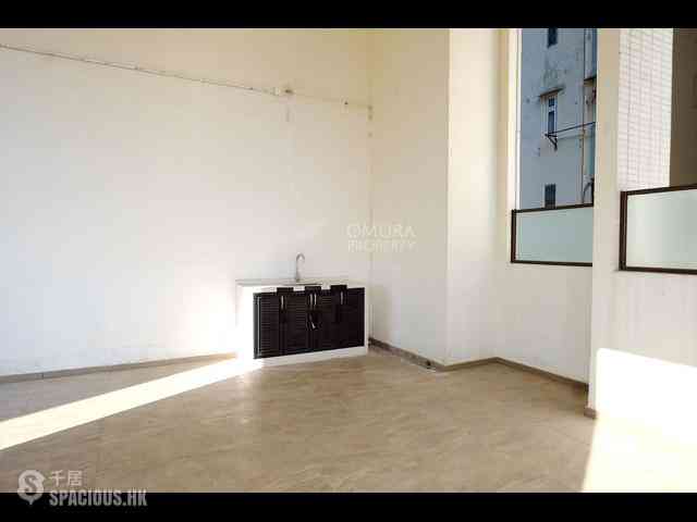 Shau Kei Wan - EAST 17 28