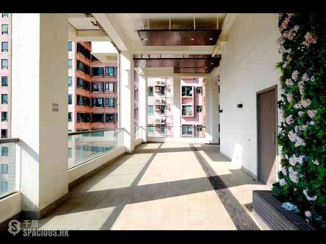 Shau Kei Wan - EAST 17 29
