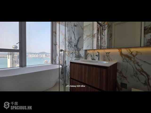 Sai Ying Pun - The Summa Block 1 03