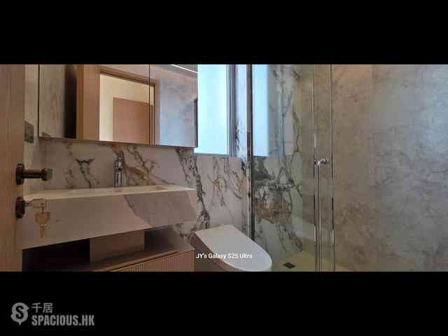 Sai Ying Pun - The Summa Block 1 08