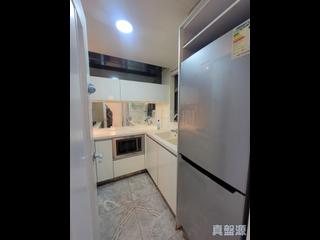 Tai Kok Tsui - Harbour Green Tower 3 09