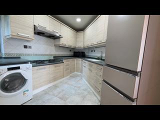 Mid Levels Central - Robinson Place 03