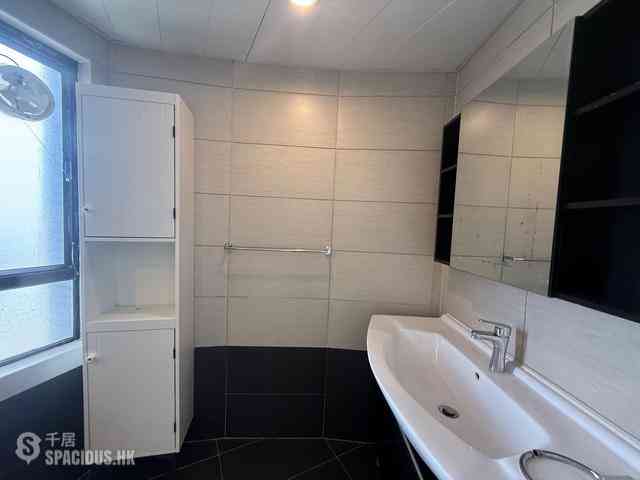 Mid Levels Central - Birchwood Place 07