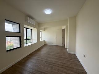 Mid Levels Central - Birchwood Place 08