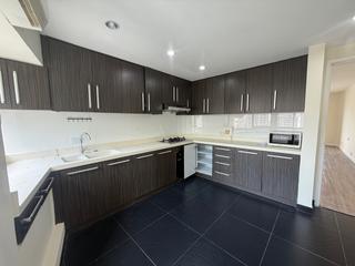 Mid Levels Central - Birchwood Place 11