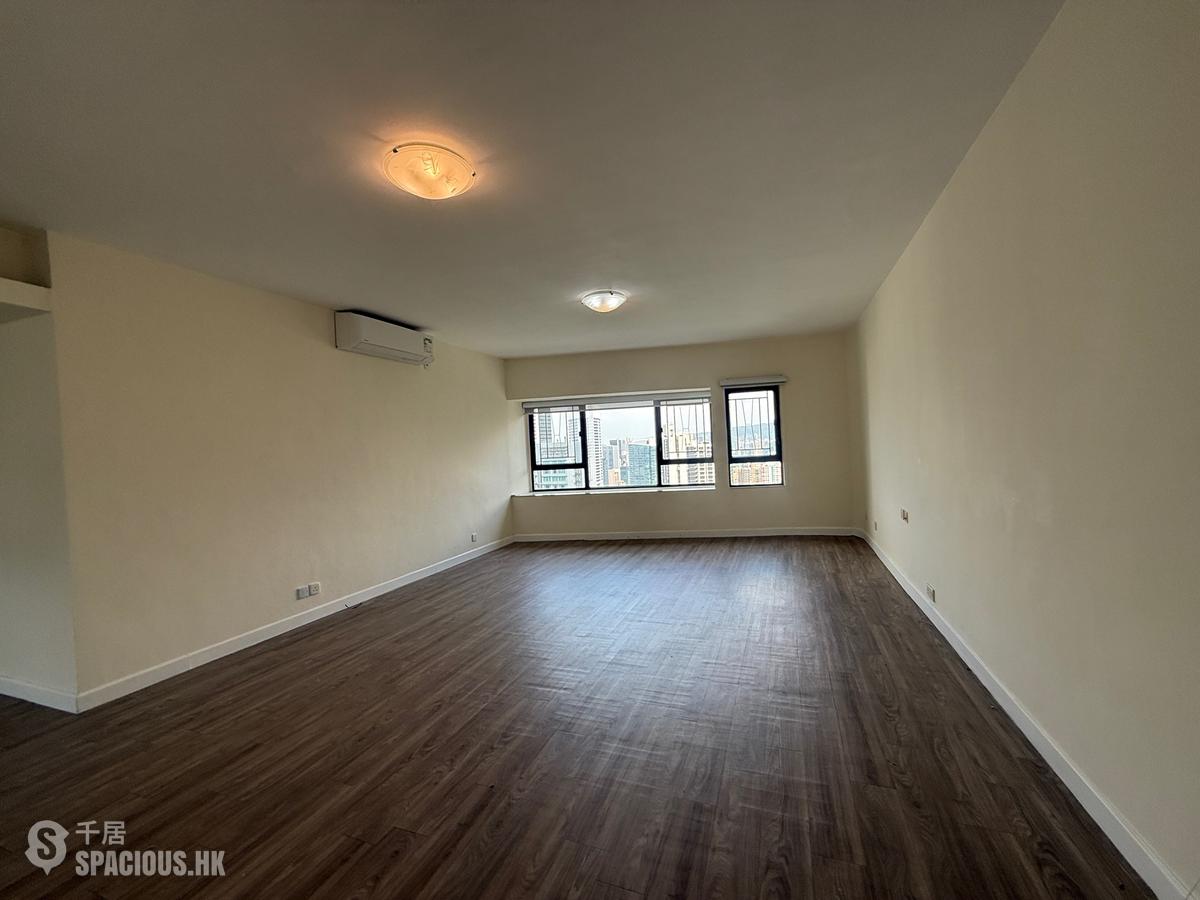 Mid Levels Central - Birchwood Place 01