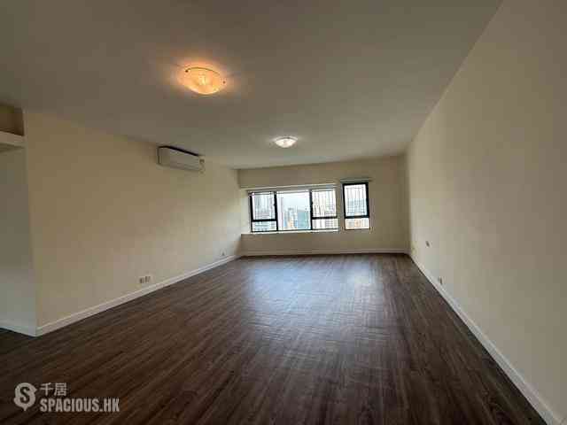 Mid Levels Central - Birchwood Place 01