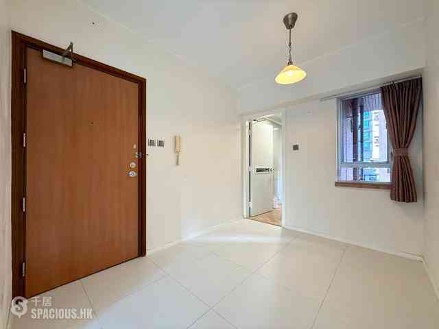 Sai Ying Pun - Ying Wa Court 05