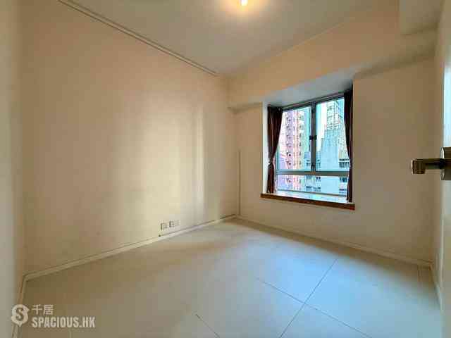 Sai Ying Pun - Ying Wa Court 06