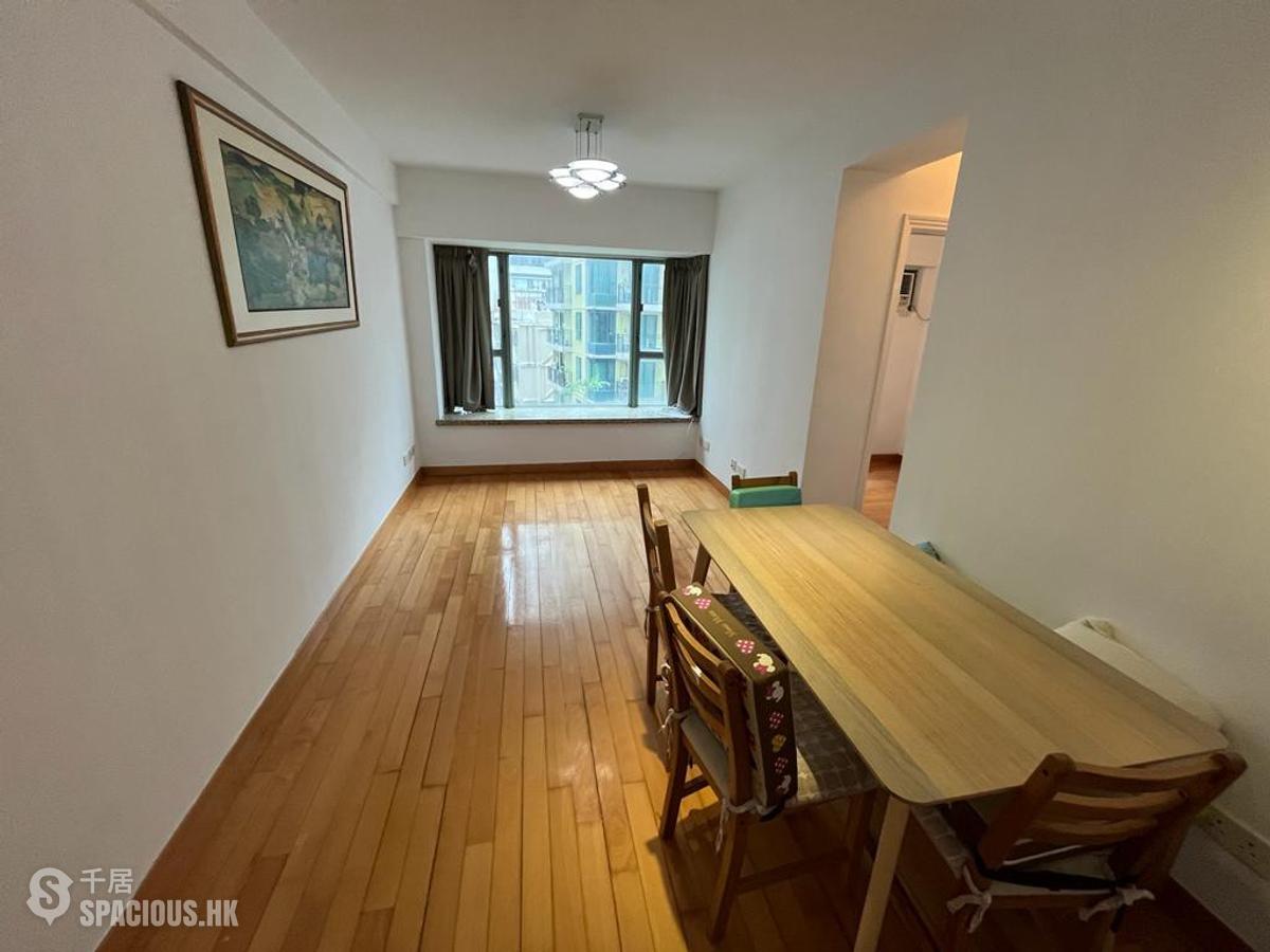 Sheung Wan - Queen's Terrace 01