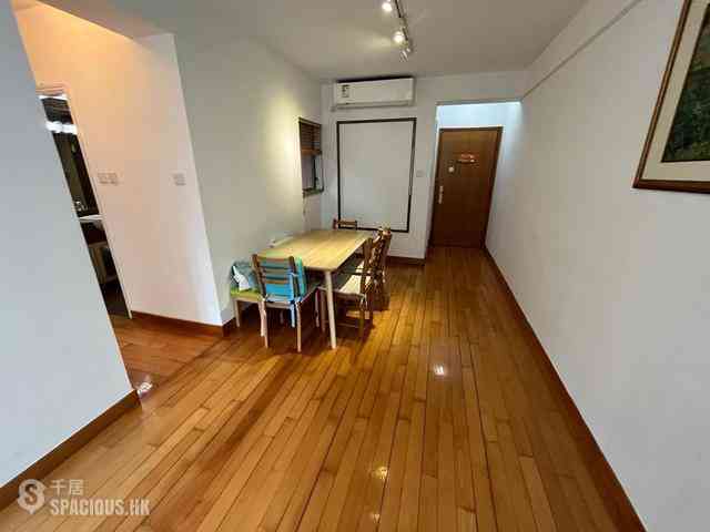 Sheung Wan - Queen's Terrace 02