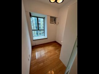 Sheung Wan - Queen's Terrace 06