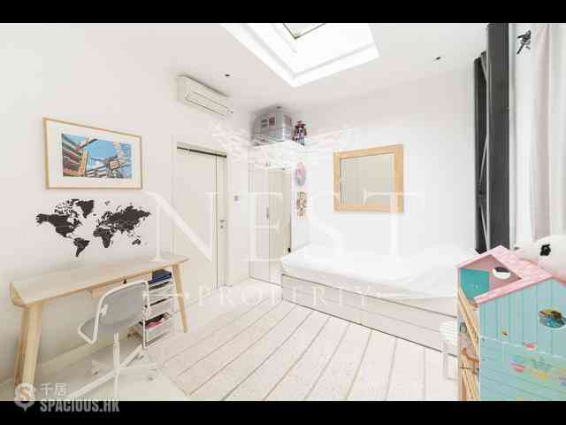Clear Water Bay - Pik Uk 21