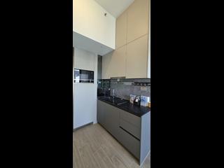 Sai Ying Pun - Des Voeux W Residence 04