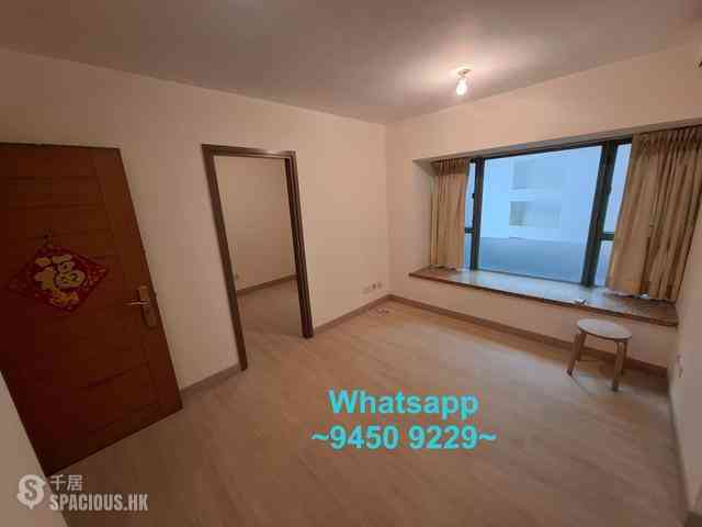 Sheung Wan - Queen's Terrace 03