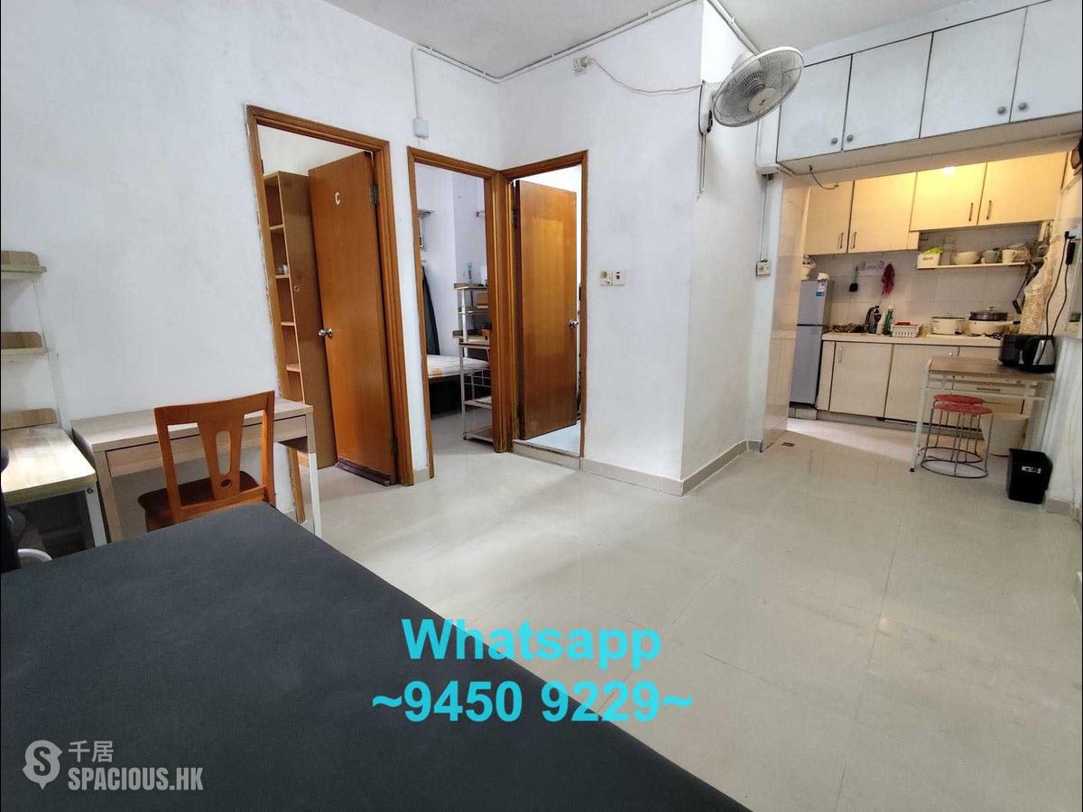 Shek Tong Tsui - Chong Yip Centre 01
