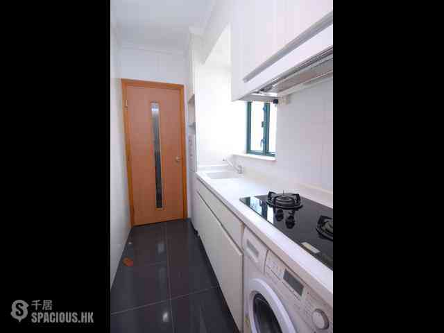Sheung Wan - Medal Court 02