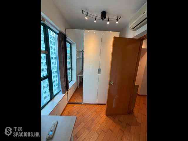 Sheung Wan - Medal Court 06