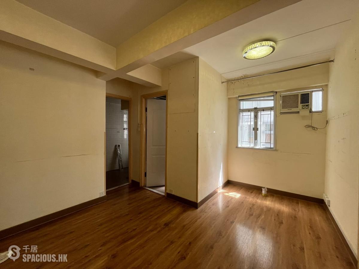 Sai Ying Pun - Hang Sing Mansion 01