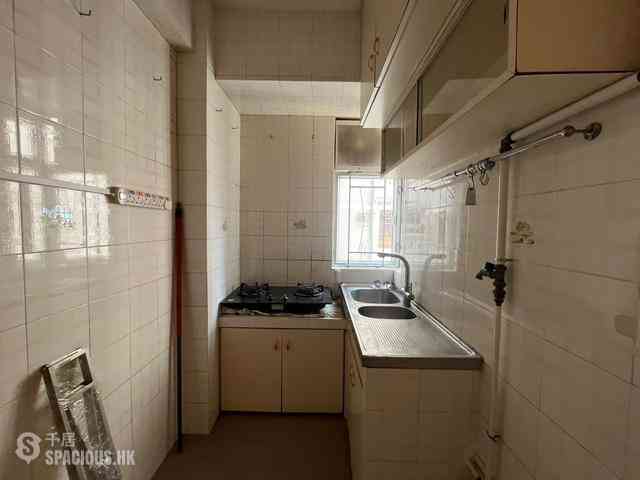 Sai Ying Pun - Hang Sing Mansion 07