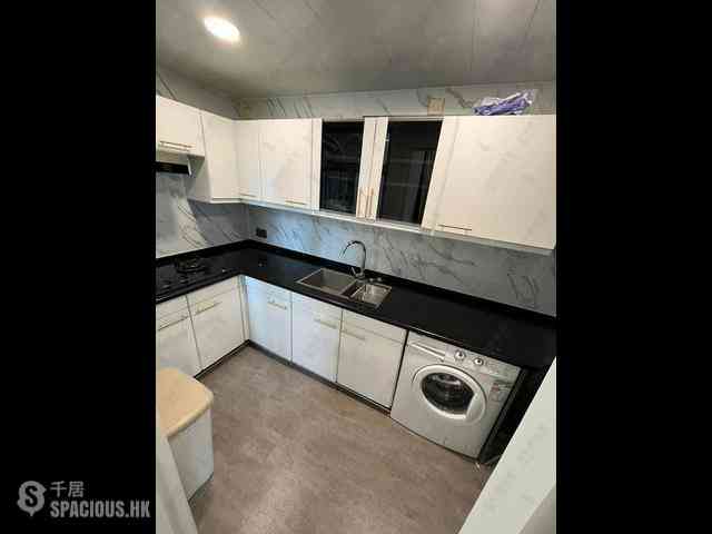 Mid Levels Central - Goldwin Heights 07