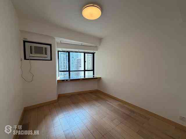 Mid Levels Central - The Grand Panorama Block 2 07