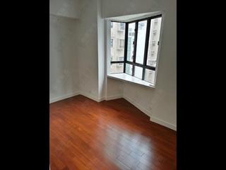 Mid Levels Central - Robinson Heights Block 3 04