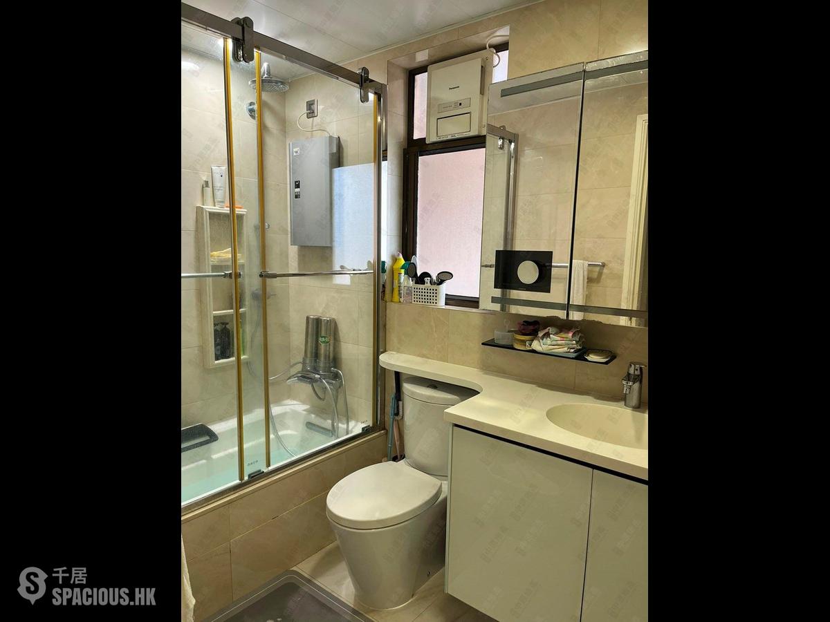 Shek Tong Tsui - The Belcher's Phase 2 Block 8 01