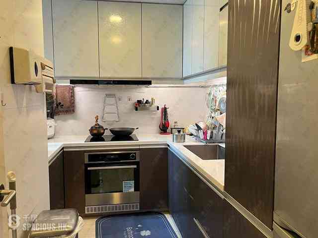 Shek Tong Tsui - The Belcher's Phase 2 Block 8 04