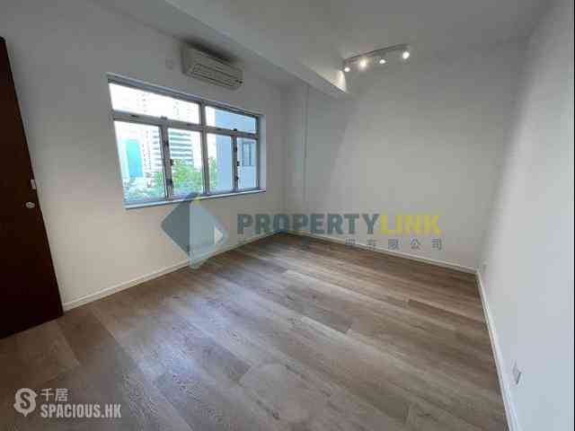 Sai Ying Pun - 1C, High Street 08