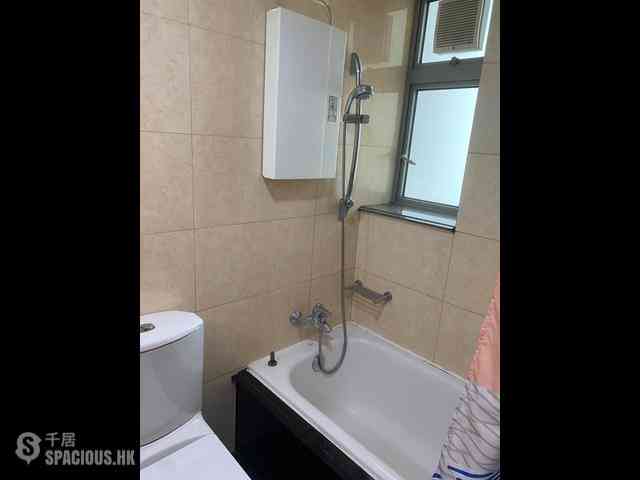 Kennedy Town - The Merton Tower 2 03