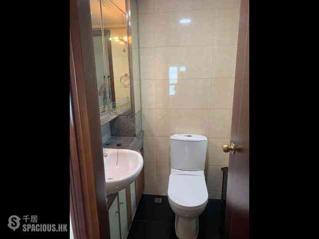 Kennedy Town - The Merton Tower 2 04