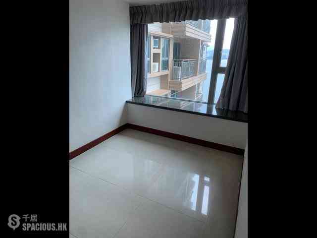Kennedy Town - The Merton Tower 2 05