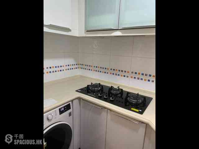 Kennedy Town - The Merton Tower 2 06