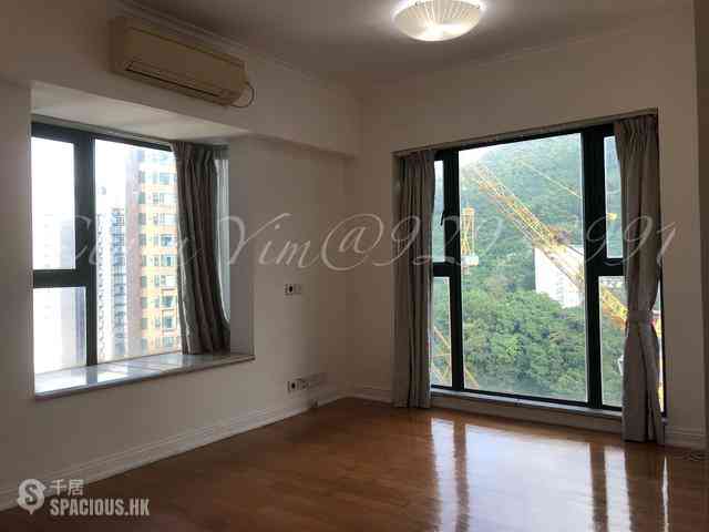 Kennedy Town - University Heights 01