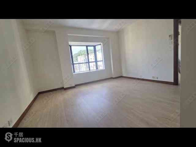 Tai Hang - Jolly Villa 09