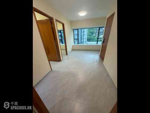 Shau Kei Wan - Chuang's Heights 01