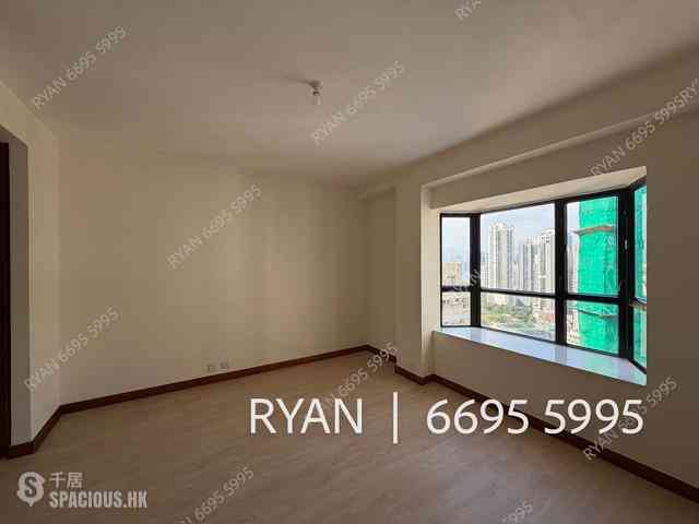 Tai Hang - Jolly Villa 06