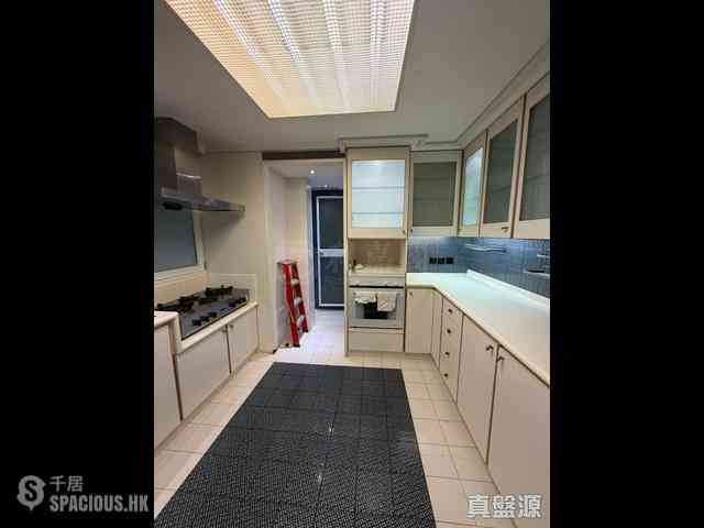 Beacon Hill - Pearl Court 05