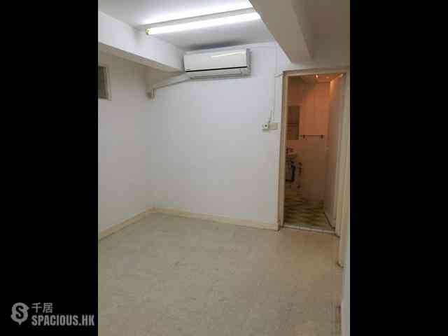 Quarry Bay - Tai Hing House 06