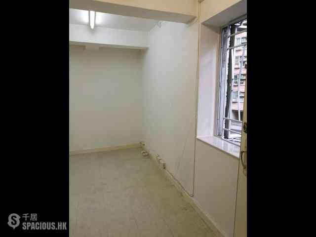 Quarry Bay - Tai Hing House 09